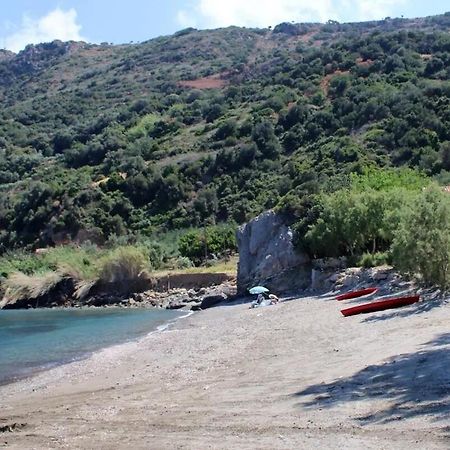 House Just On The Beach -Included 2 Canoe, 2 Bicycles Ravdhoukha Екстер'єр фото